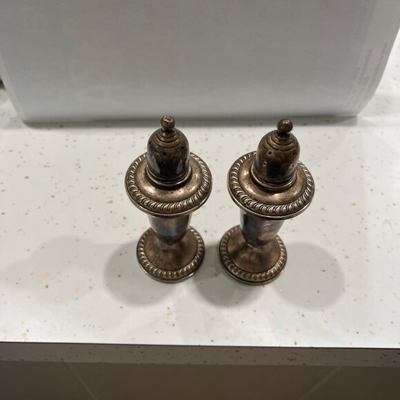 Vintage Empire Weighted Sterling Set of Salt and Pepper Shakers - Picture 3 of 5